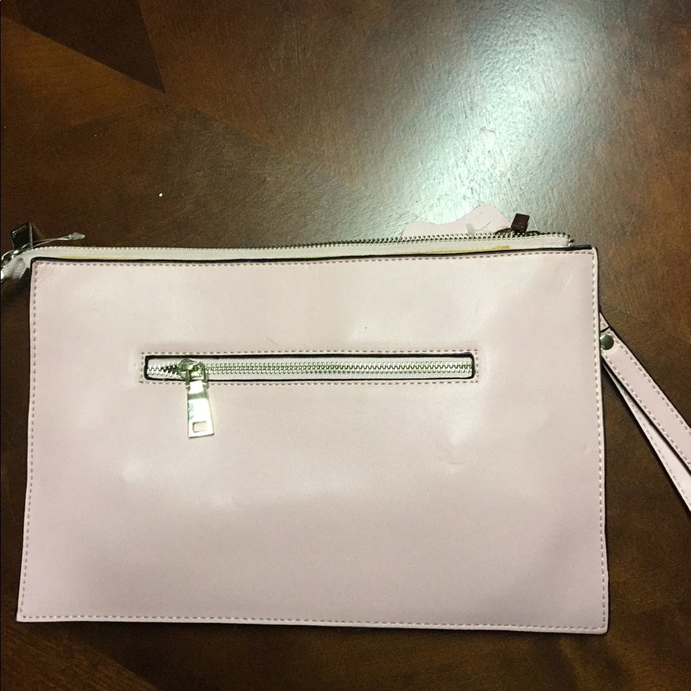 BNWT CLUTCH - Picture 6 of 8